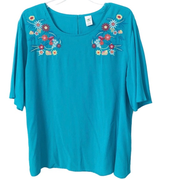 This & That Women’s Teal Floral Embroidered Shortsleeved Free-flowing Blouse - Picture 1 of 14